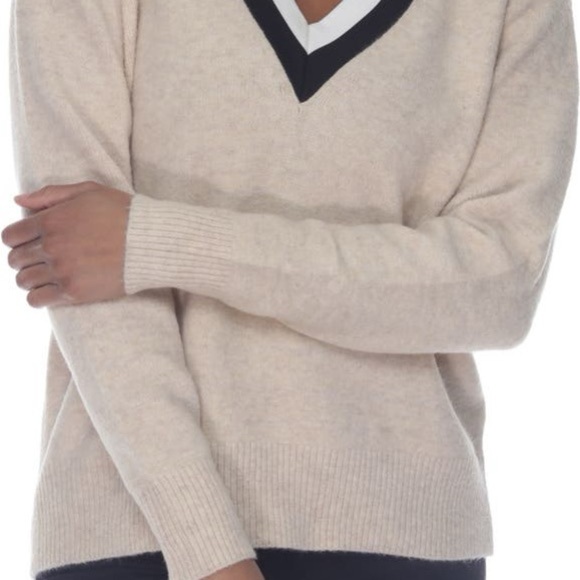 Rain & Rose varsity stripe v-neck Sweater with Textured Knit size Medium - Picture 2 of 8